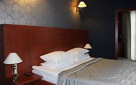 فندق أستوريا تبليسي